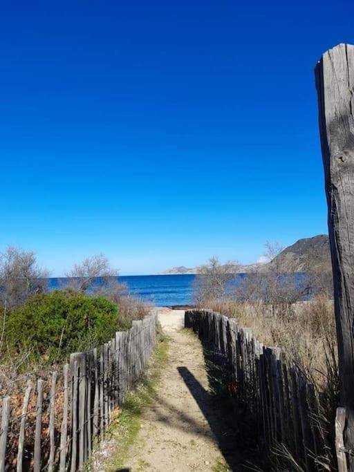 Charmant Petit Logement A 3 Kms De La Plage Belgodere  Exterior photo