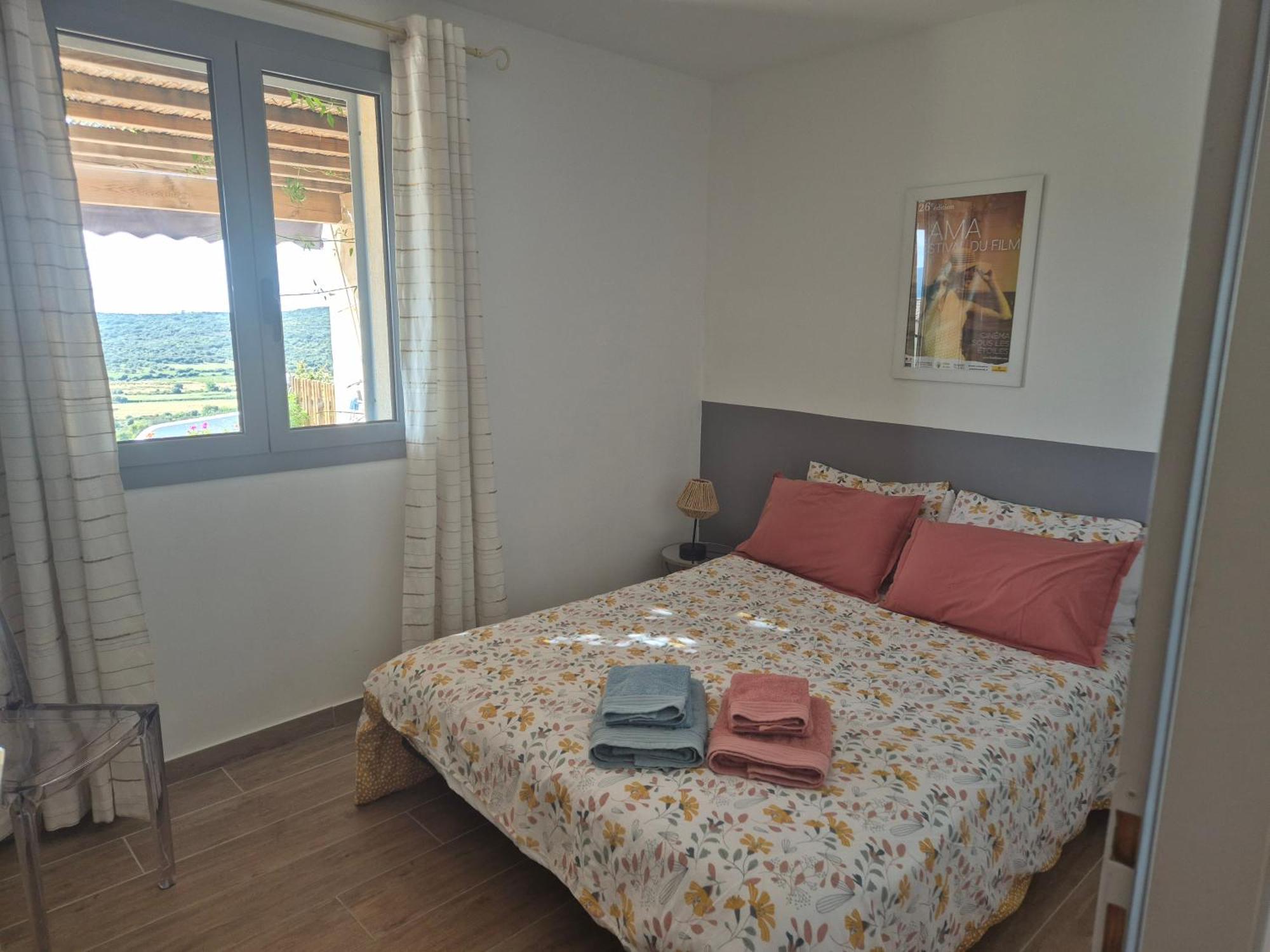 Charmant Petit Logement A 3 Kms De La Plage Belgodere  Room photo